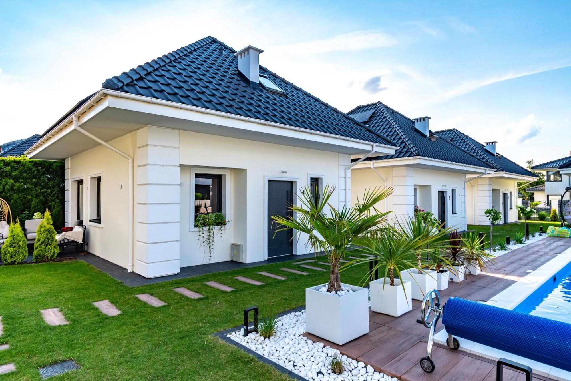 Family Resort Ustka - Domki Dwupoziomowe Z Basenem Exteriér fotografie
