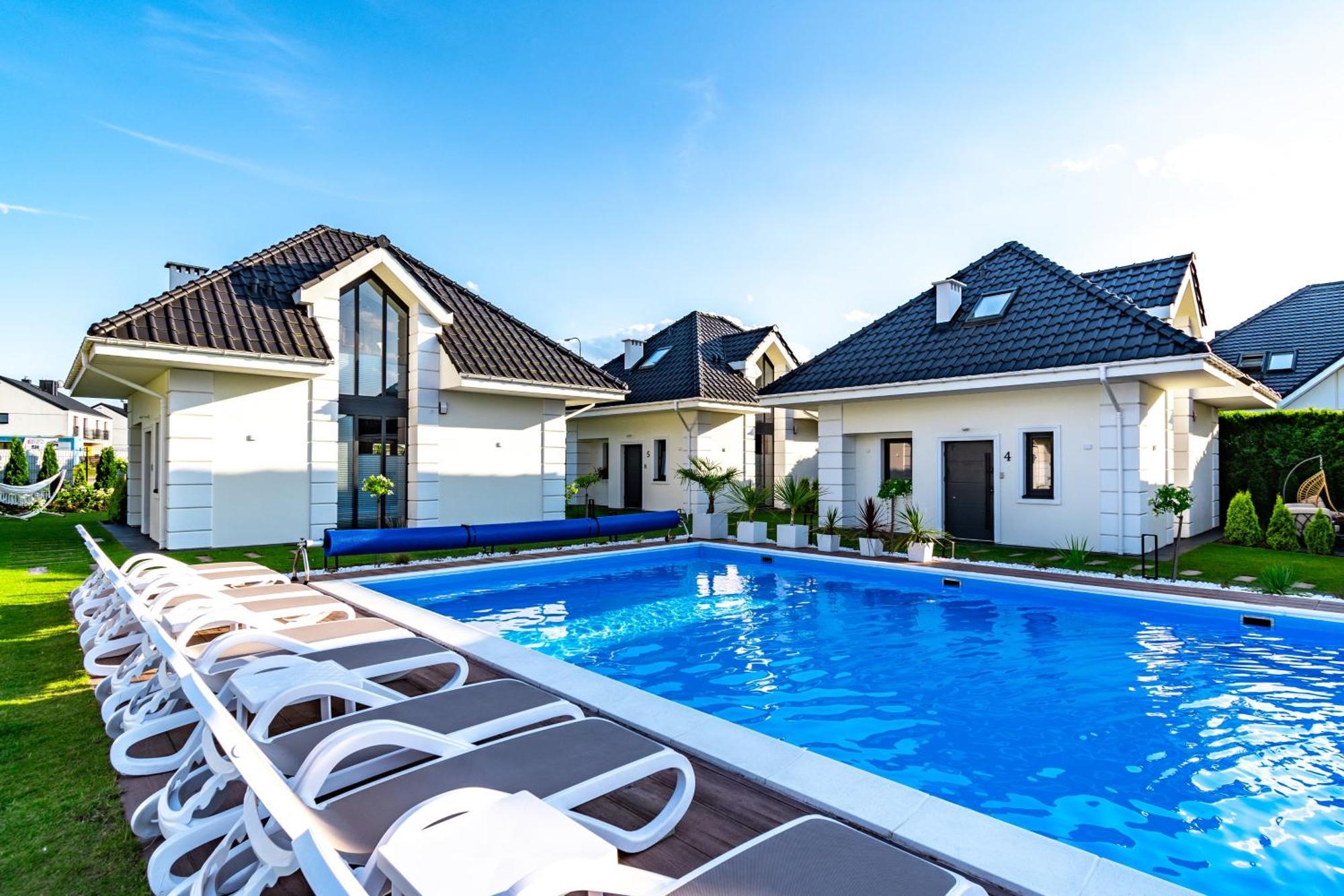 Family Resort Ustka - Domki Dwupoziomowe Z Basenem Exteriér fotografie